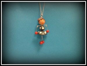 collier-pendentif-fait-en-pate-fimo-mademo-12419325-collier-pendent70x0-64b9b_big